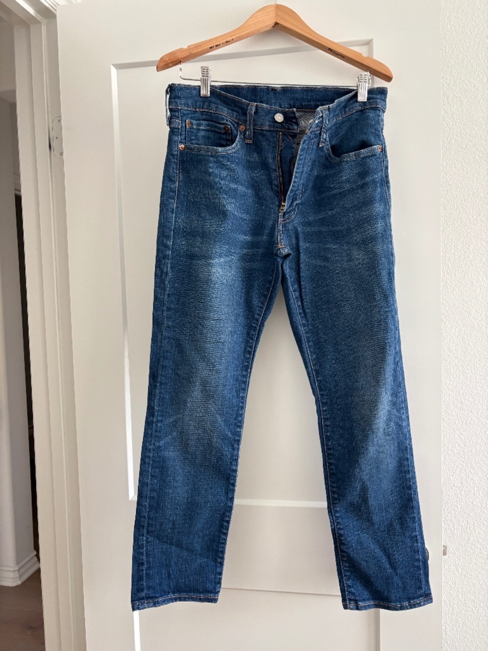 Men’s Levi's 511  jeans waist 33/34 length 30